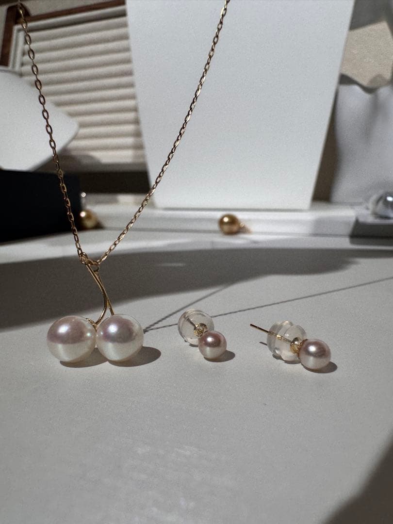 新品　未使用　高品質アコヤパールピアス