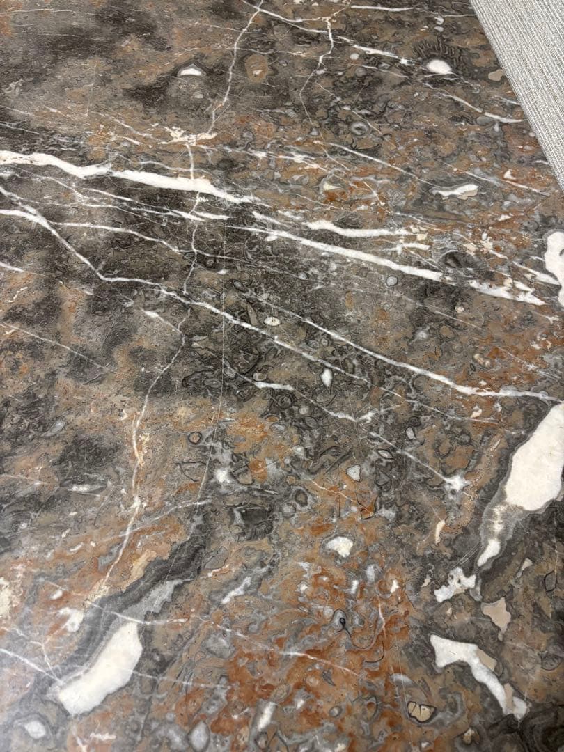 大理石天板 アンティークサイドボード（英国製 / 扉付き収納 ）