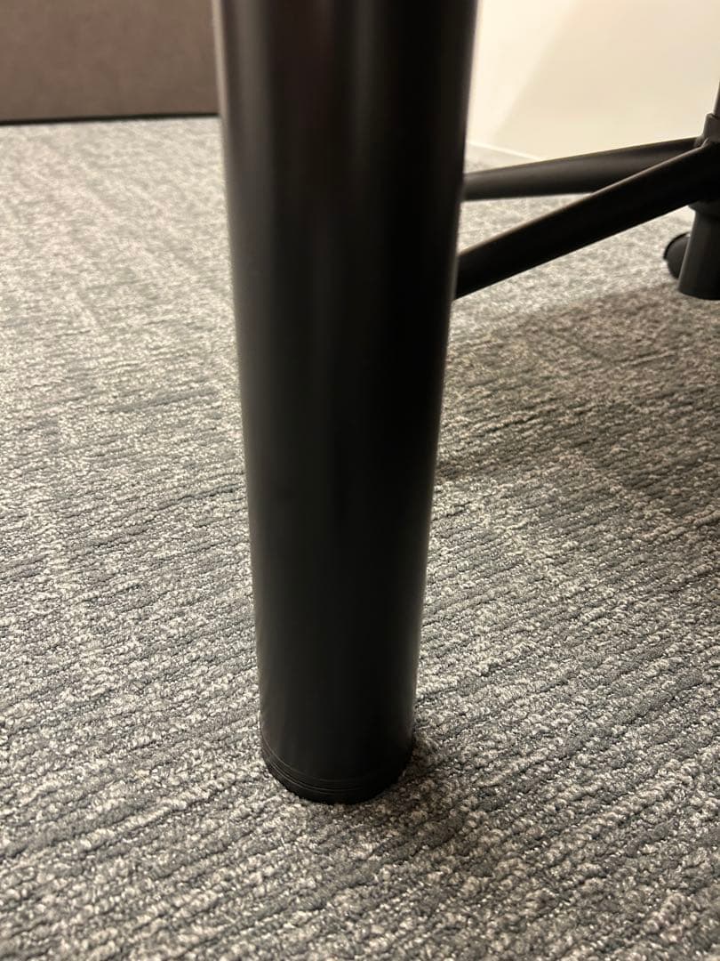 [美品/匿名配送]古材を使ったオシャレなオークヘリンボーンの大型の木製テーブル