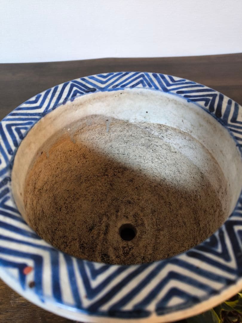 骨董　古伊万里　　明治時代　三足植木鉢　ジャンクガーデン