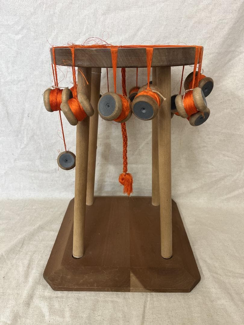 中古現状！【組紐台】 丸台 高さ約４０センチ 重り玉多数