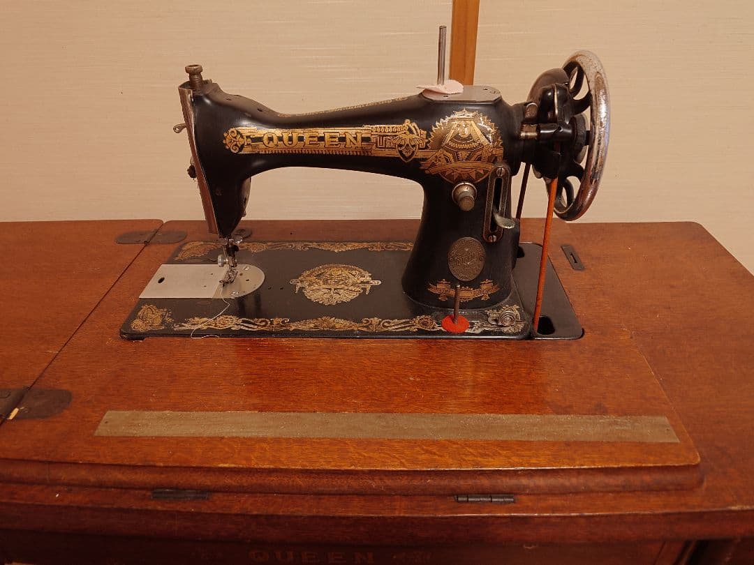 昭和レトロ QUEEN アンティークミシンテーブル