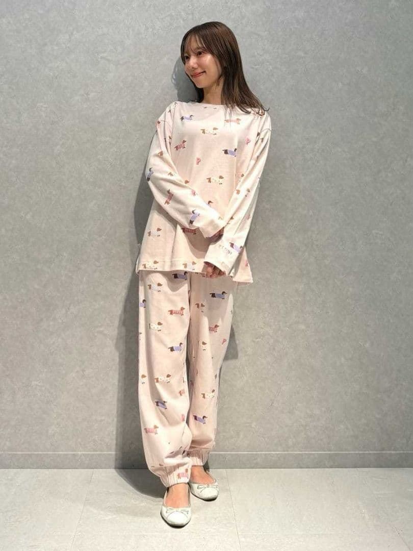 最終値下げwダックスフンド柄ロンＴ ロングパンツセット ピンク