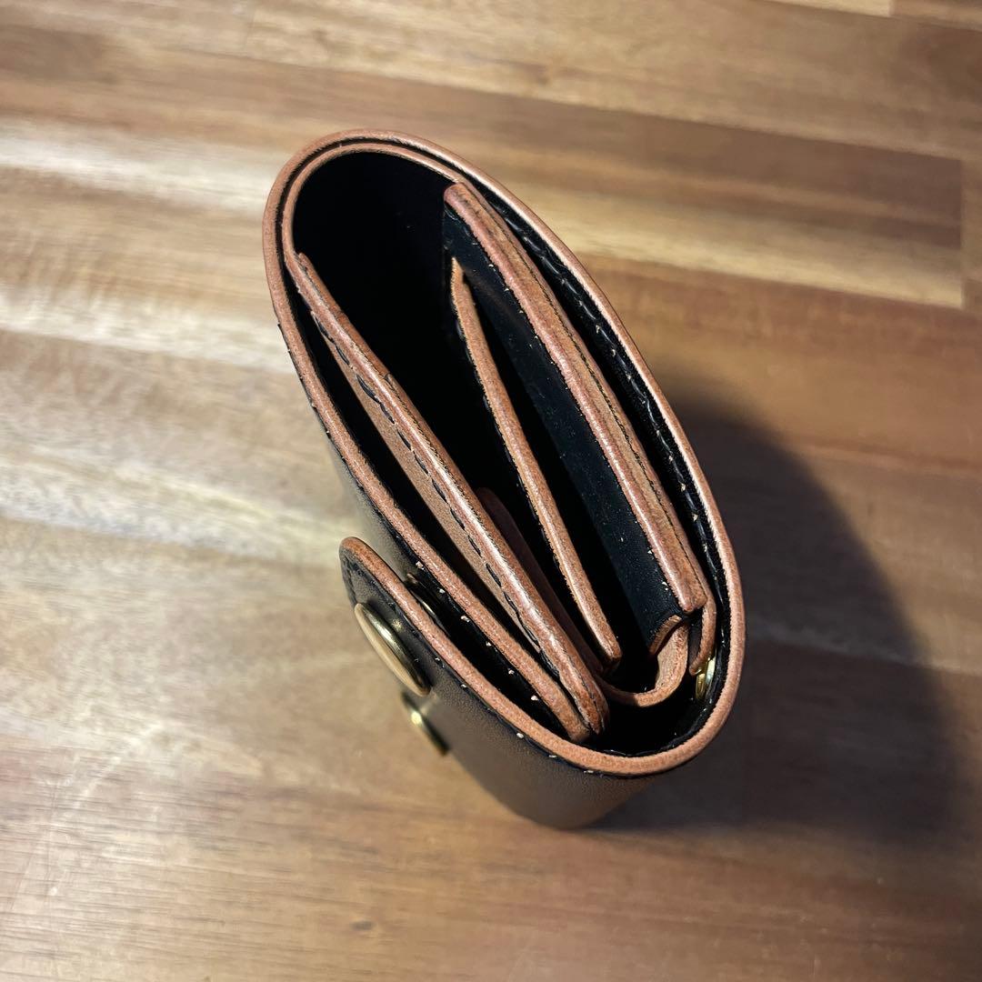 ショートトラッカーウォレット　栃木レザー　茶芯　丘染めブラック