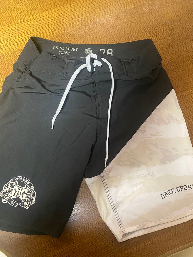ダルクスポーツ　サーフパンツ　サイズ28