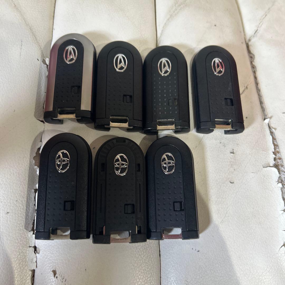 ダイハツ　トヨタ　スマートキー　7個 46