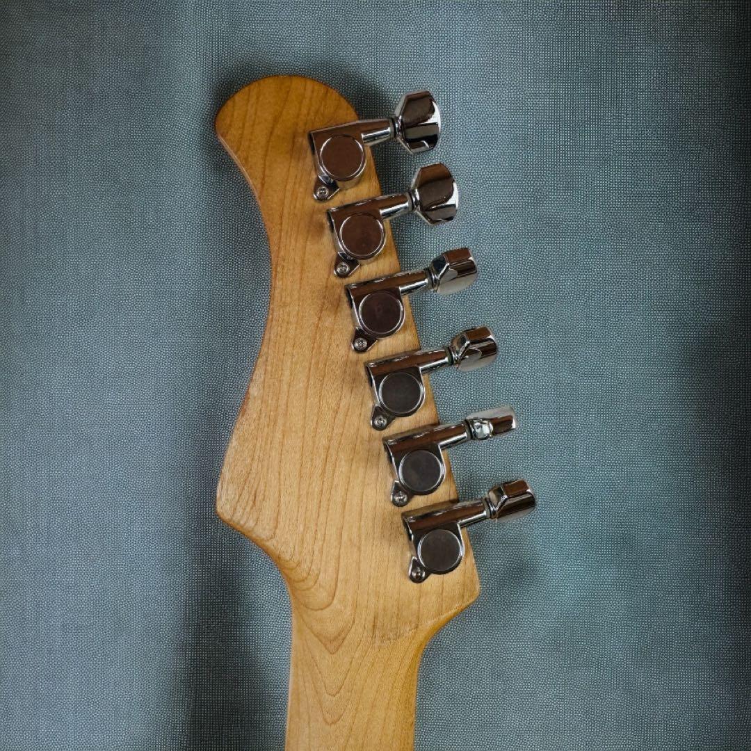 Bucchus バッカス　UNIVERSE SERIES エレキギター