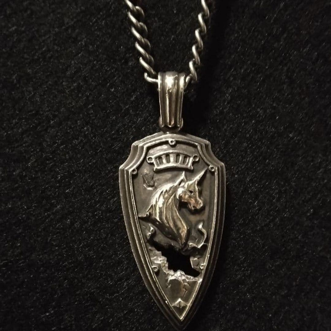 ファイナルファンタジー　オルシュファン　ネックレス　ペンダント　盾