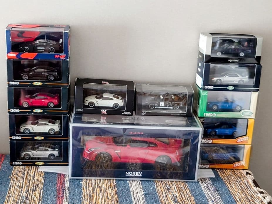 ミニカー R35GT-R GT5 COLLECTOR'S Edition 1/43
