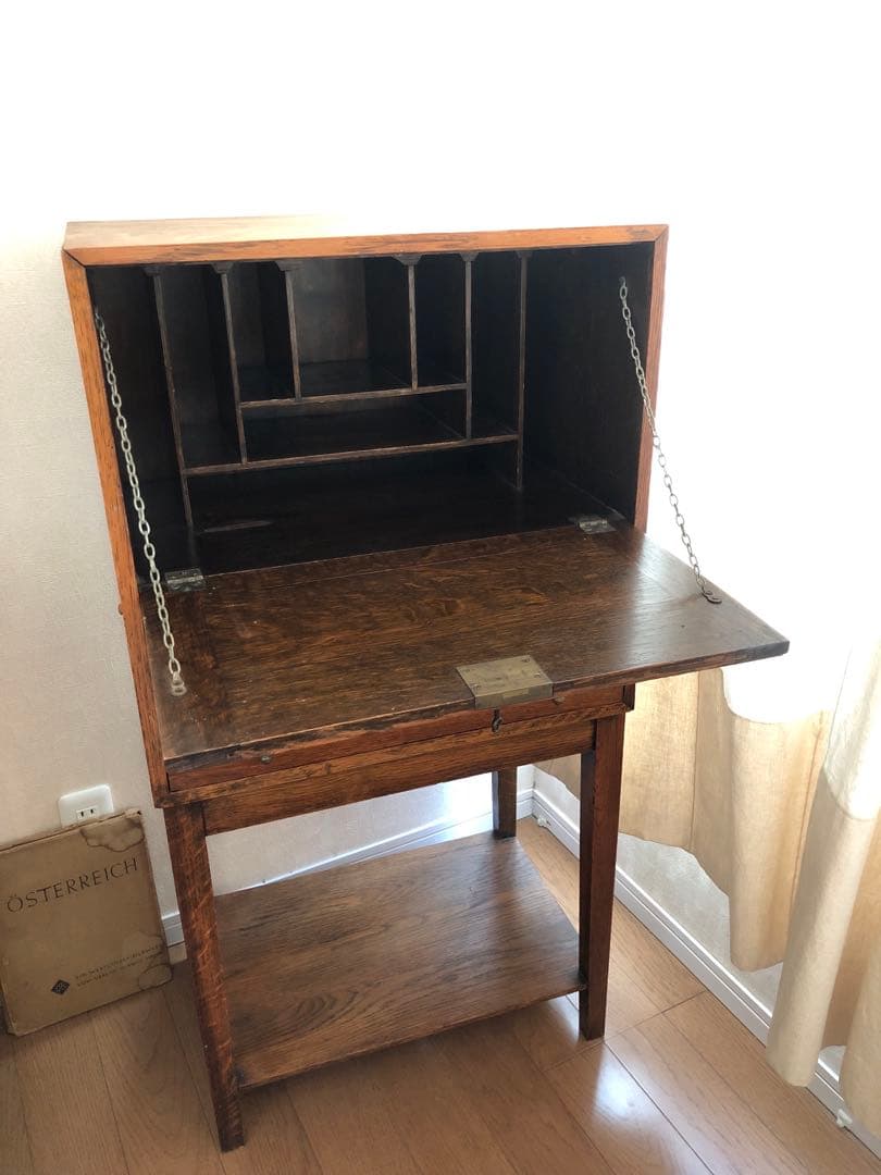 イギリス　アンティーク木製ライティングビューロー