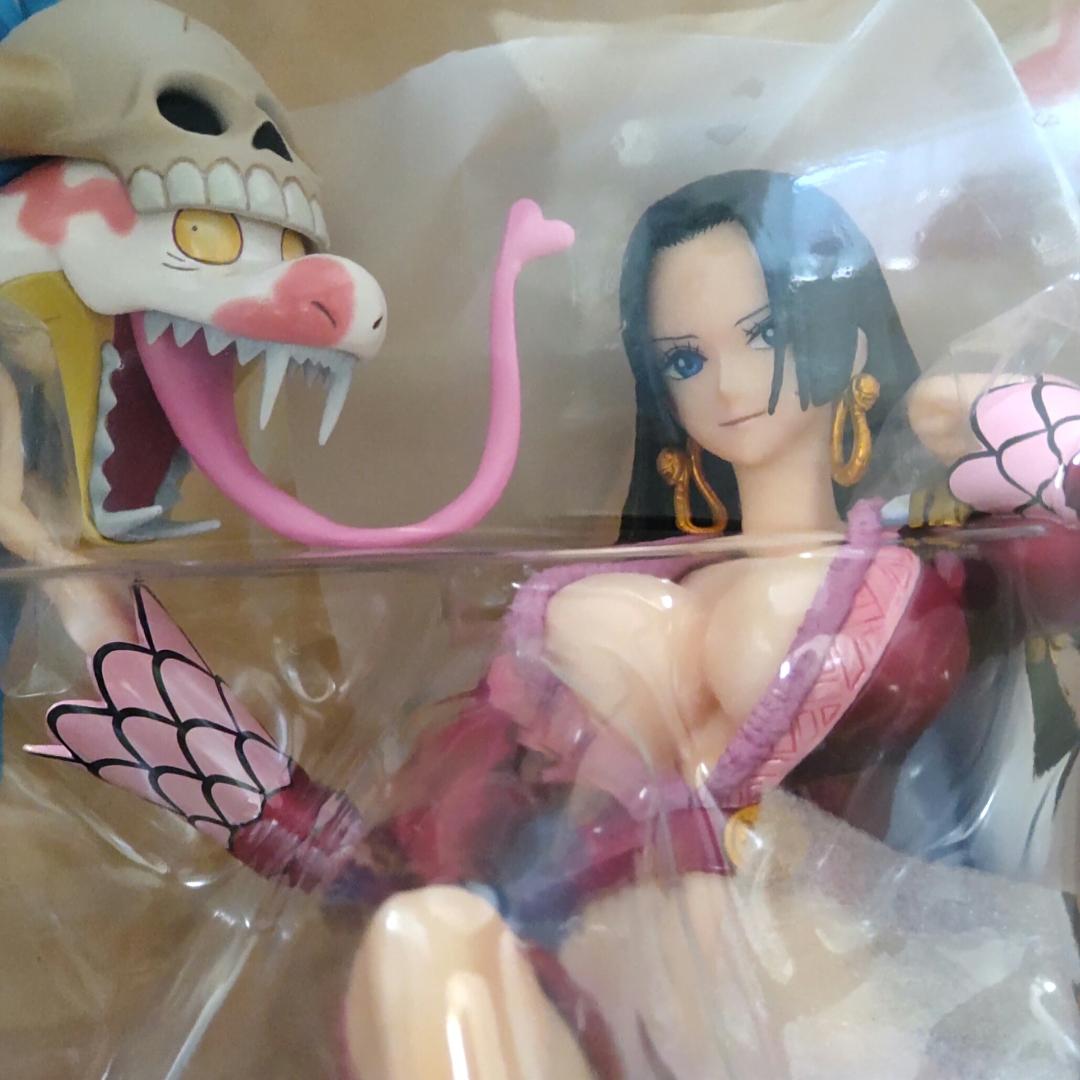 【新品未開封】POP NEO-MAXIMUM 海賊女帝ボア・ハンコック