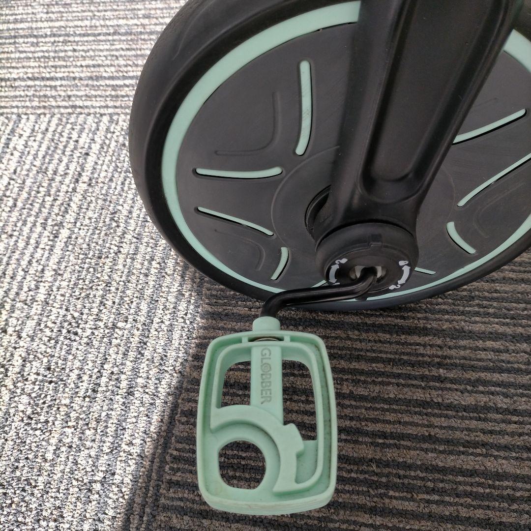 【E】Globber エクスプローラー　三輪車 ブラック・ミント 幼児向け