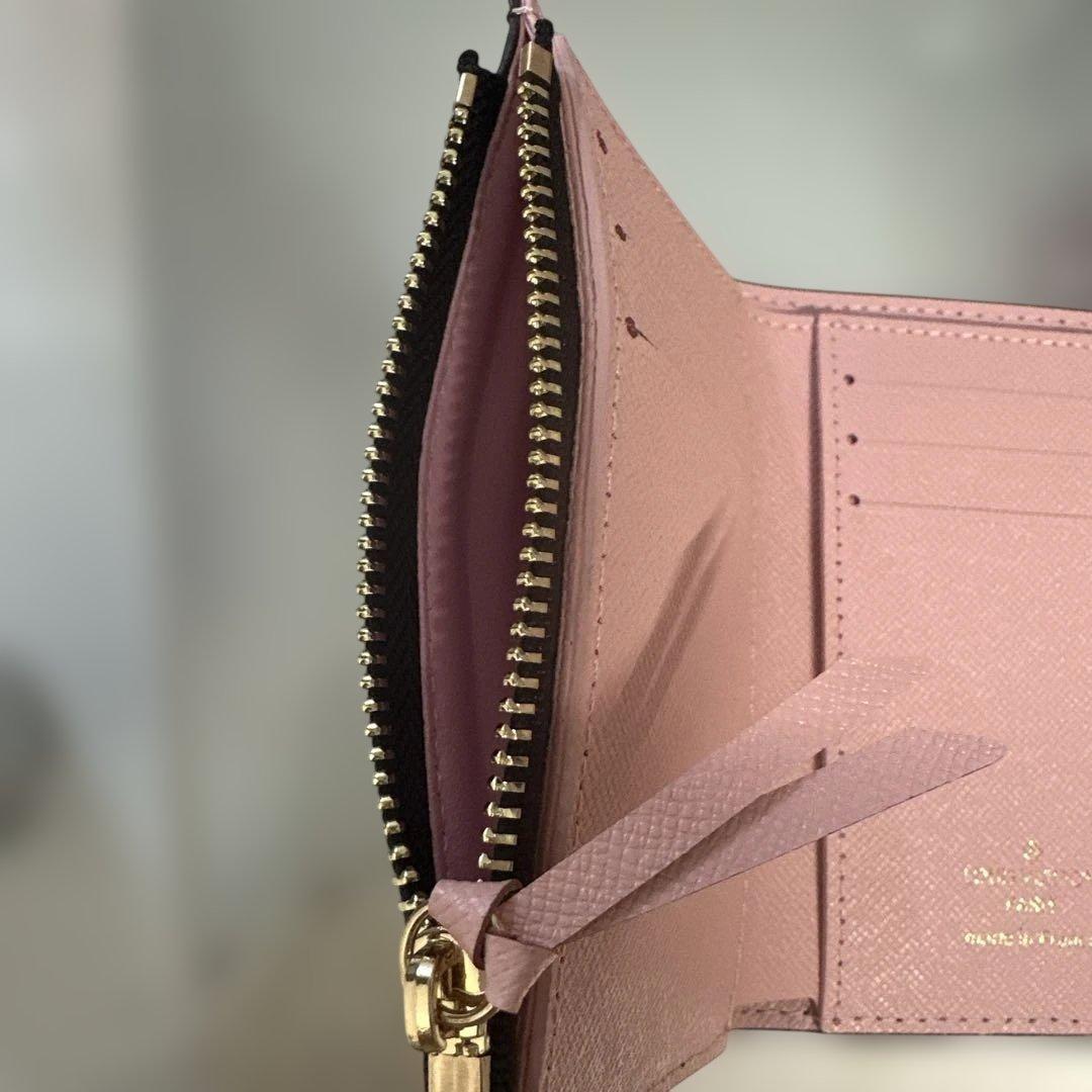 ルイヴィトン ポルトフォイユビクトリーヌ 三つ折財布