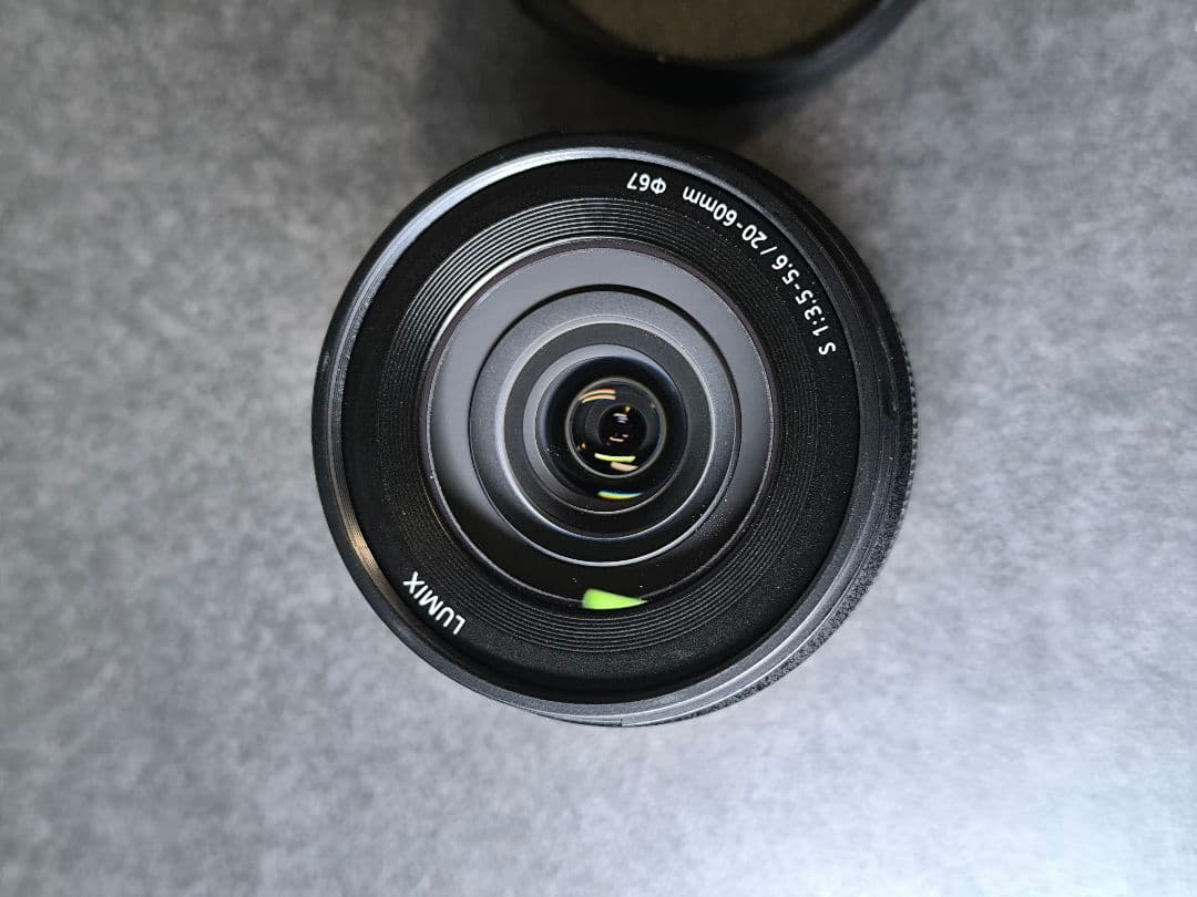 LUMIX 20-60mm ズームレンズ