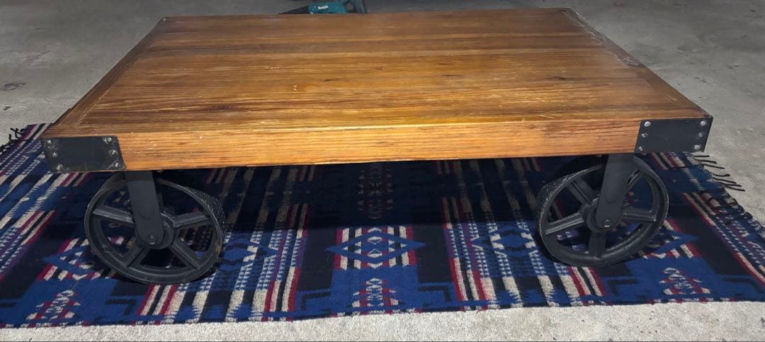 ノットアンティークス 無垢材　インダストリアル　　ローテーブル 車輪付き