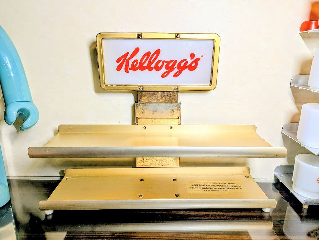 ケロッグ 店舗用什器 ディスプレイ棚 ゴールド 二段ラック