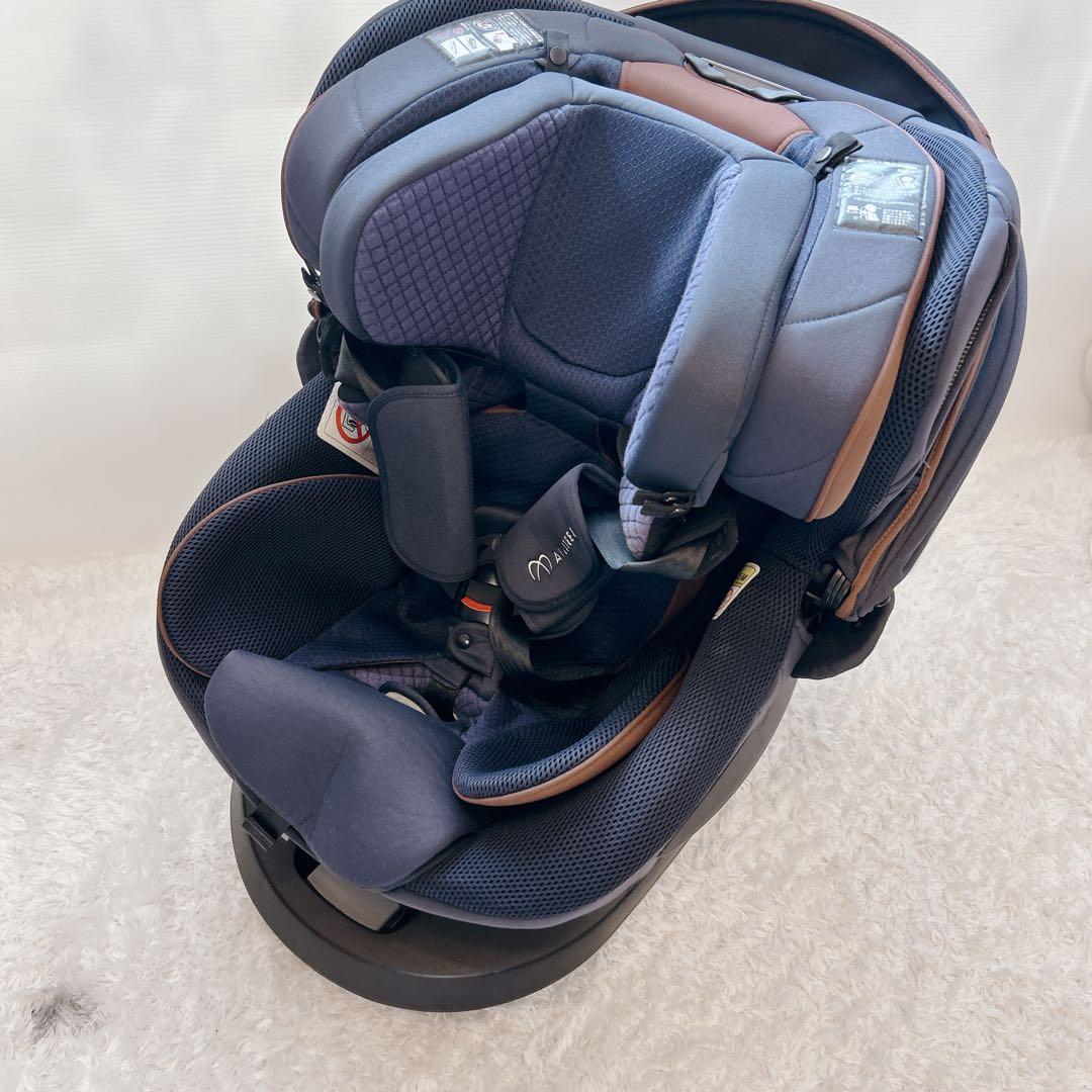 エールべべ クルットR ウィ リュクスネイビー チャイルドシート
