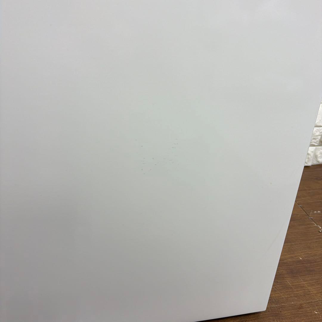 送料無料2023年式　HF-A61W Hisense 冷凍庫 ホワイト