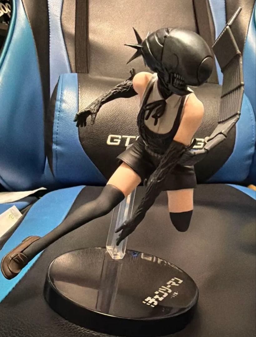 チェンソーマン 一番くじ　ボム　レゼ　b賞　フィギュア