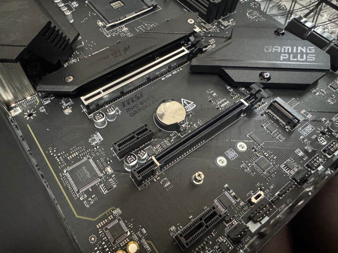 MSI MPG B550 GAMING PLUS ATXマザーボード