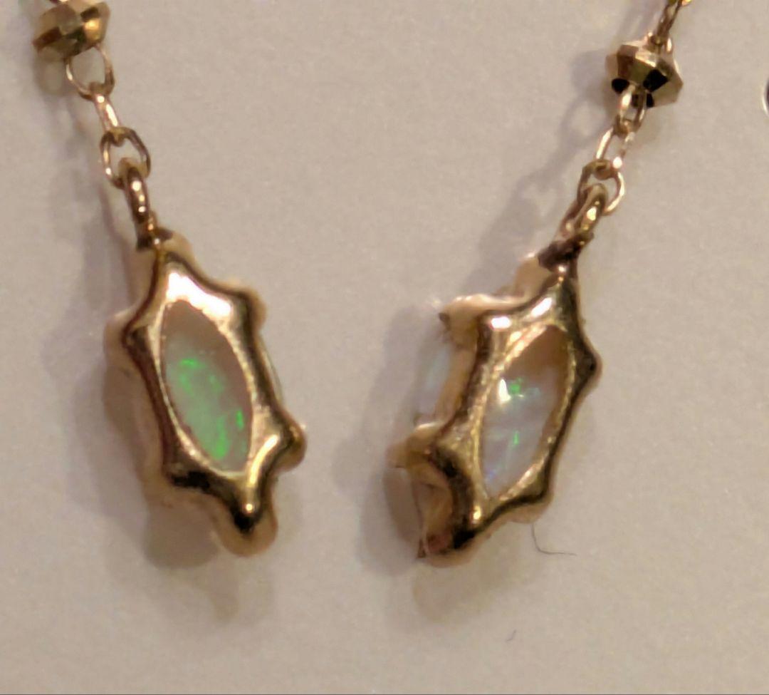 り*え様 ゴールドチェーンオパール18Kピアス