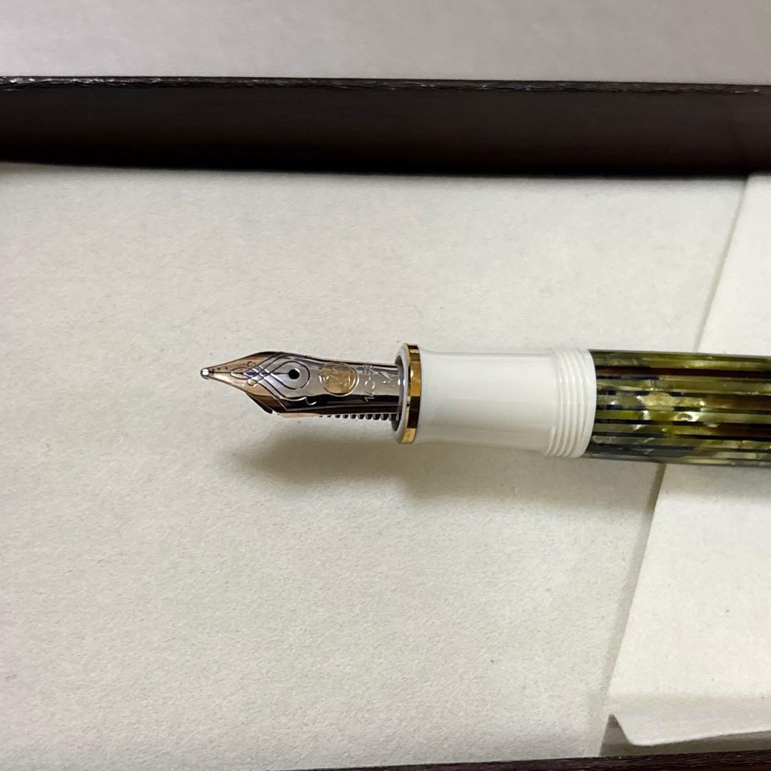 ホワイトトータス スーベレーン M400 万年筆 中字 M ペリカン