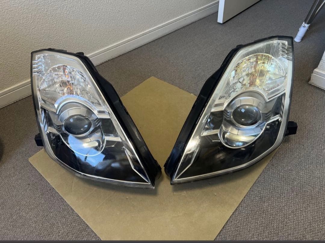 フェアレディZ Z33 中期 ヘッドライト 左右セット（中古品）