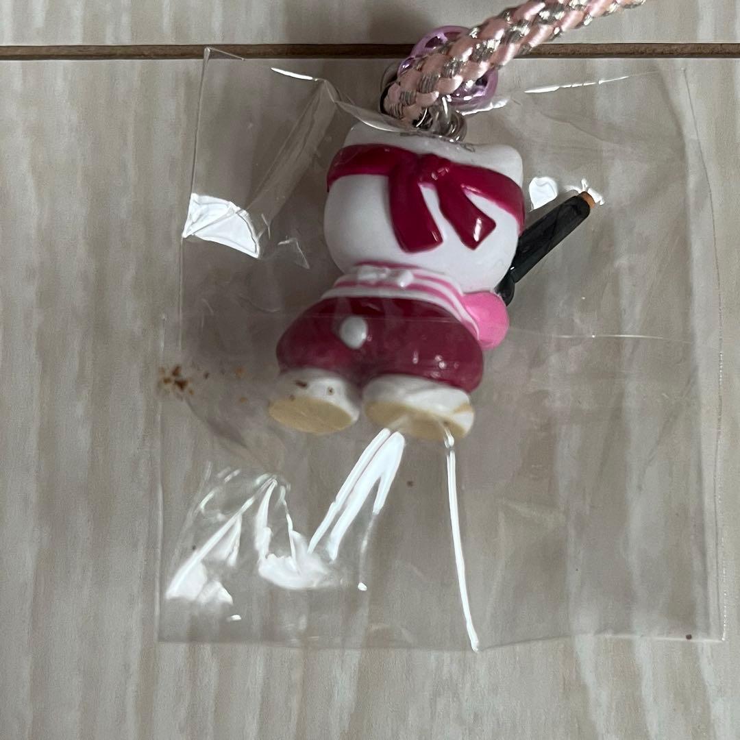 【未使用】ハローキティ☆ストラップ　根付け　まとめ売り　124個