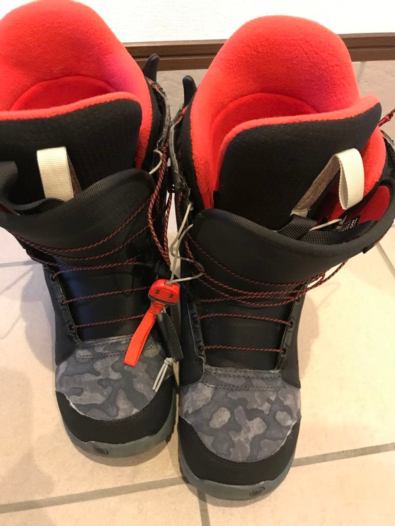 BURTON バートン　MOTO モトー　28.0㎝　赤　黒　迷彩