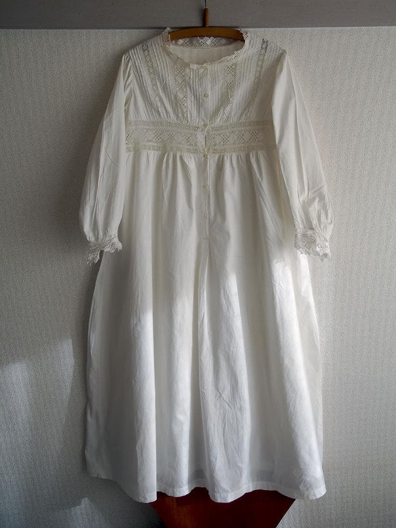 刺繍レースとシェルボタンの部屋着 ナイティ時代衣装 丈111cm /K379