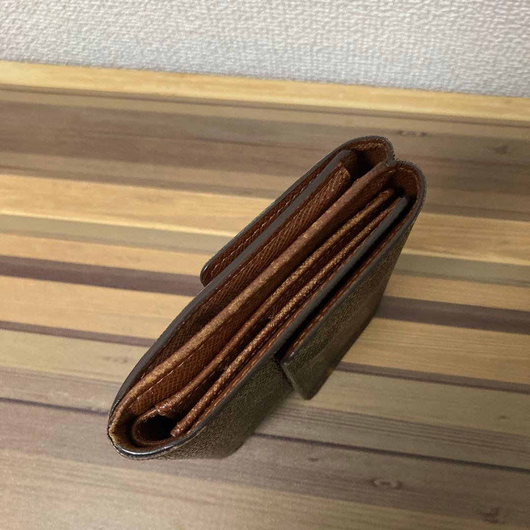 ルイビトン 三つ折り 財布。