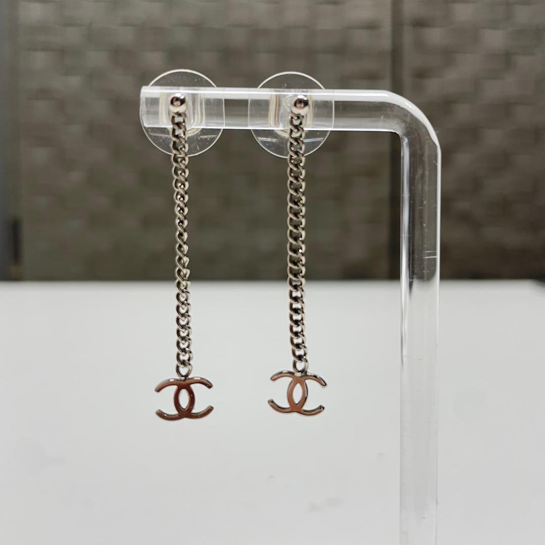 a*a様 CHANEL シルバー チェーンピアス