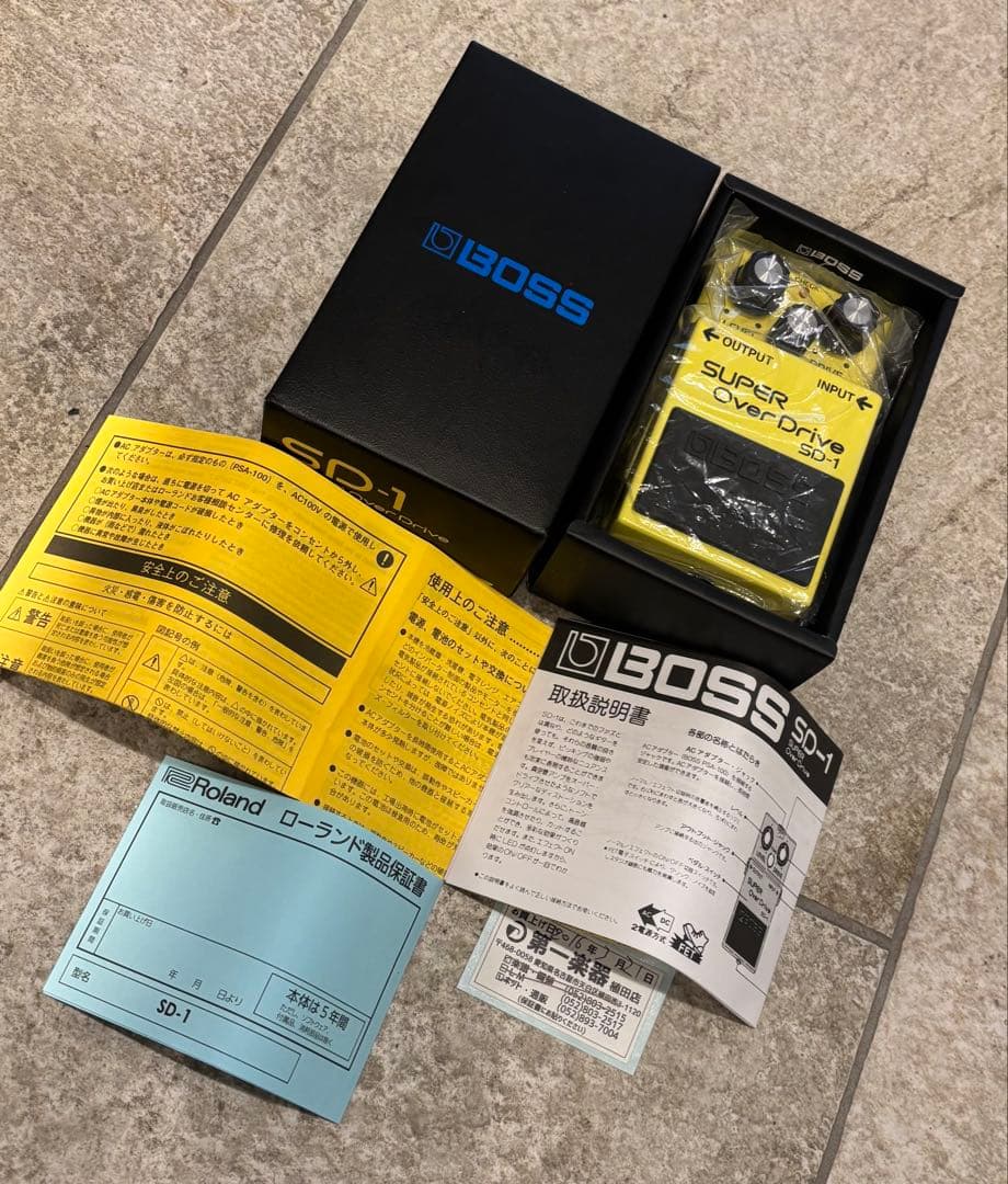 未使用に近い BOSS SD-1 スーパーオーバードライブ ギターエフェクター