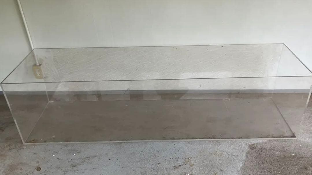年末年始特化❗️清掃済みアクリル　ケース　大型　水槽