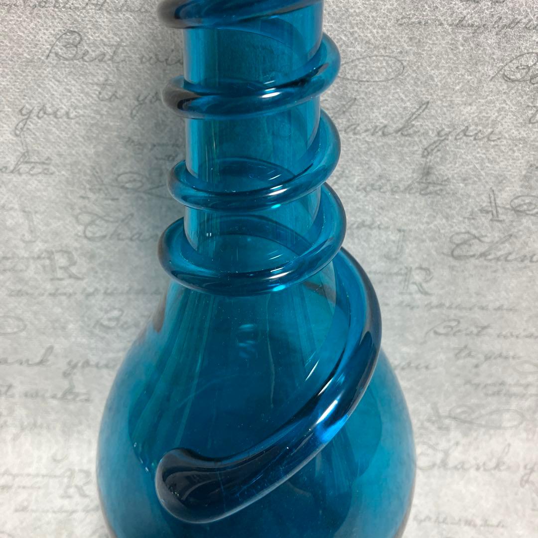 津軽びぃどろ　吹きガラス　カラフェ　　デキャンタ　水差し　首巻き　民藝