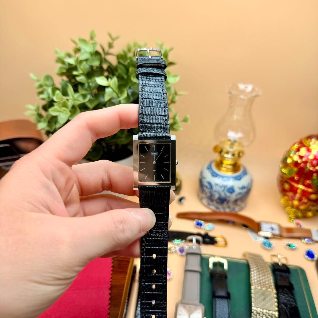 VINTAGE SEIKO 6020-5200 BLACK DIAL 1979年