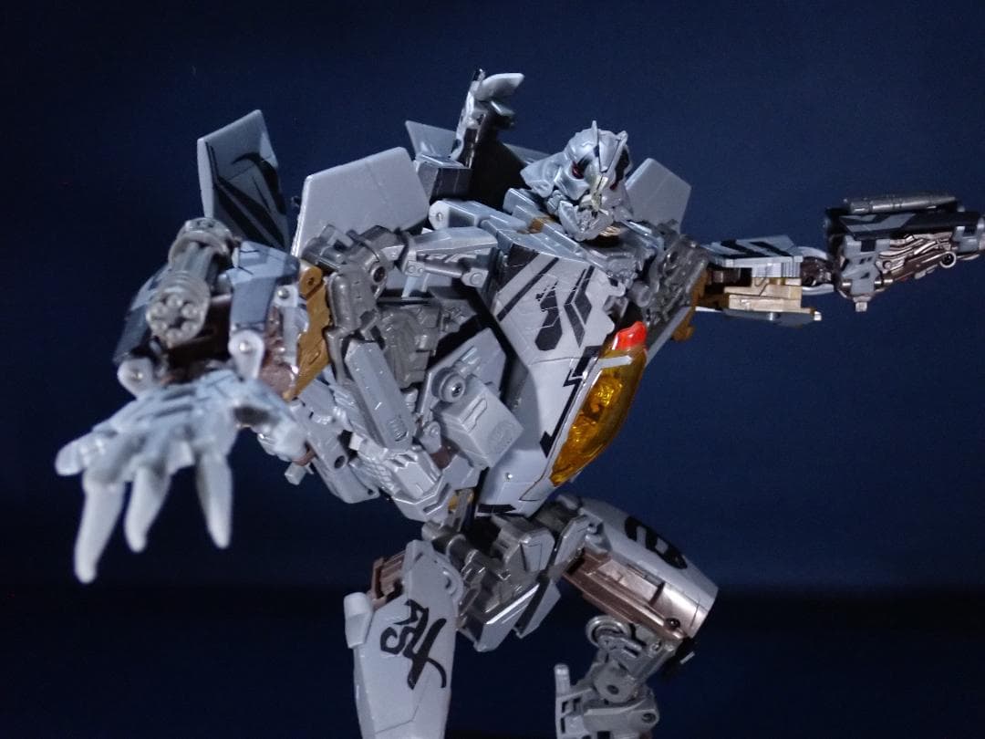 k*y様 中古 ハズブロ　スタースクリーム（海外版 MPM-01）