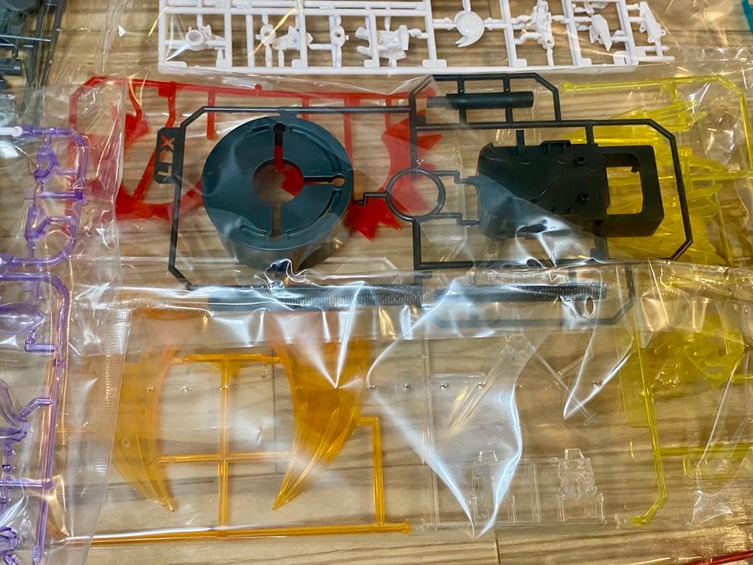 アニメプラモデルキット大量セット – 未切り離しパーツ多数 – 未開封品あり