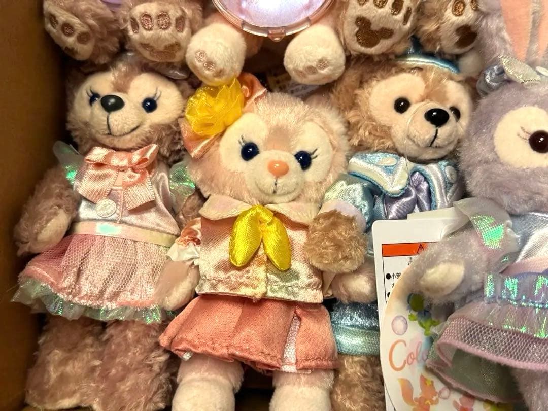 カラフルハピネス　ダッフィー　ぬいぐるみバッジ　ぬいぐるみチャーム　20周年