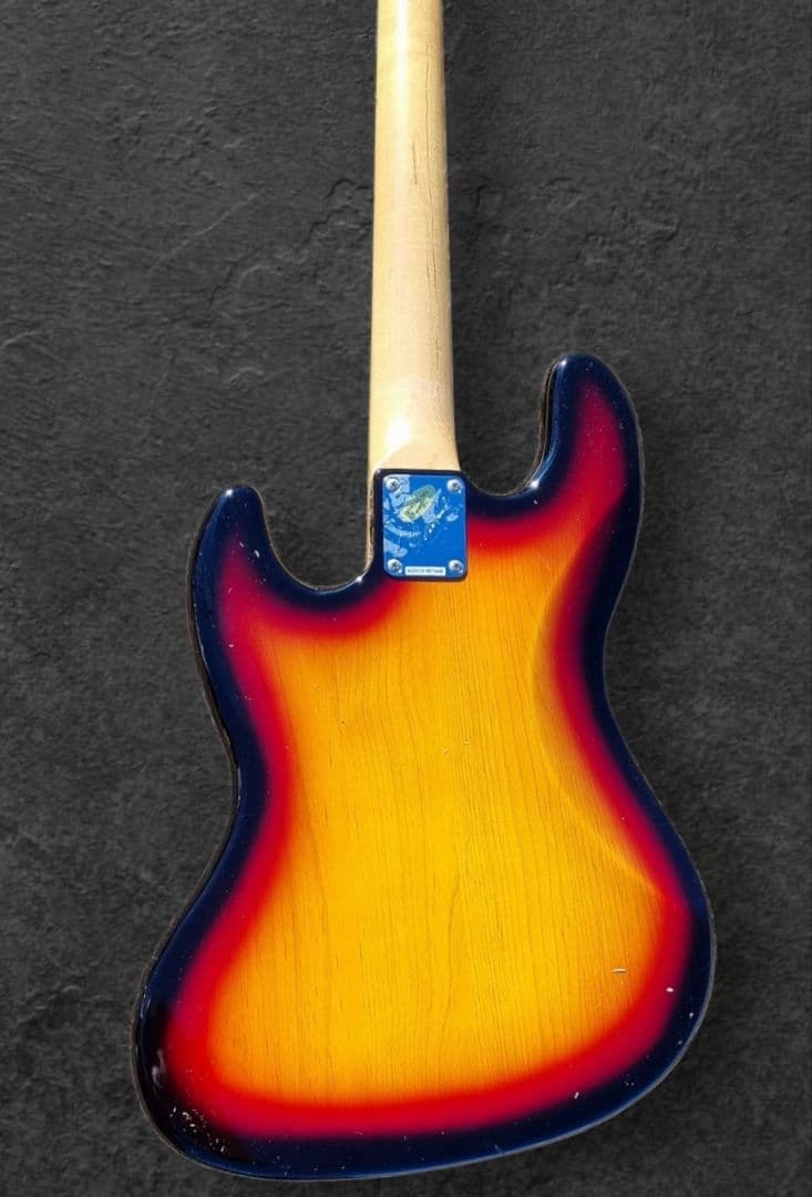 Mavis メイビス　イシバシ楽器 ベエレキベース サンバースト 稼働品