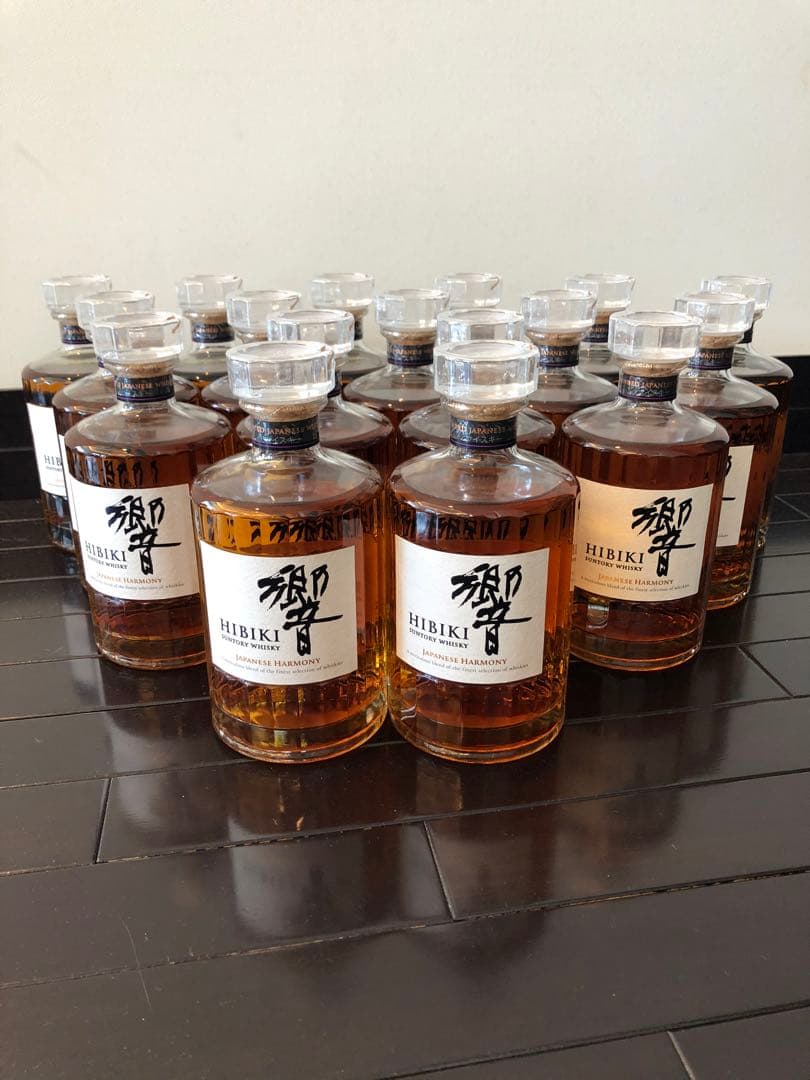 1本単価11,990円サントリー響ジャパニーズハーモニーNV700ml×17本