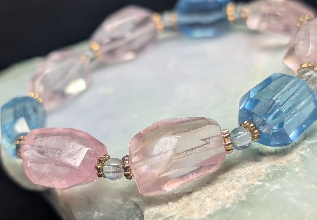 高品質虹入り優美モルガナイトデザブレ