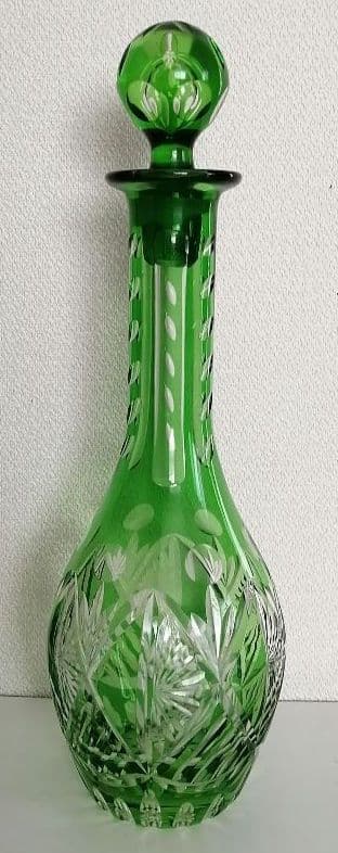 緑色のガラス瓶