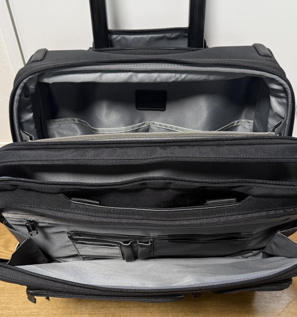 【未使用】TUMI ALPHA 3 4ウィール・ラップトップ・ブリーフケース