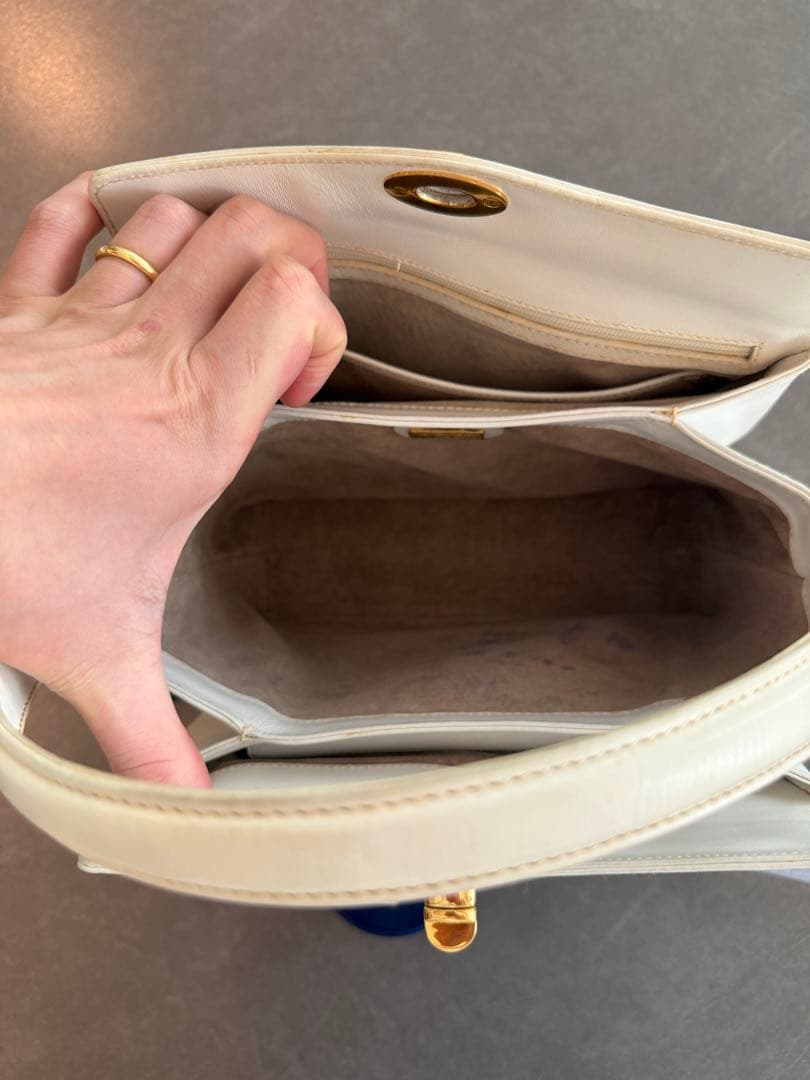 ホワイトハンドバッグ GUCCI グッチ