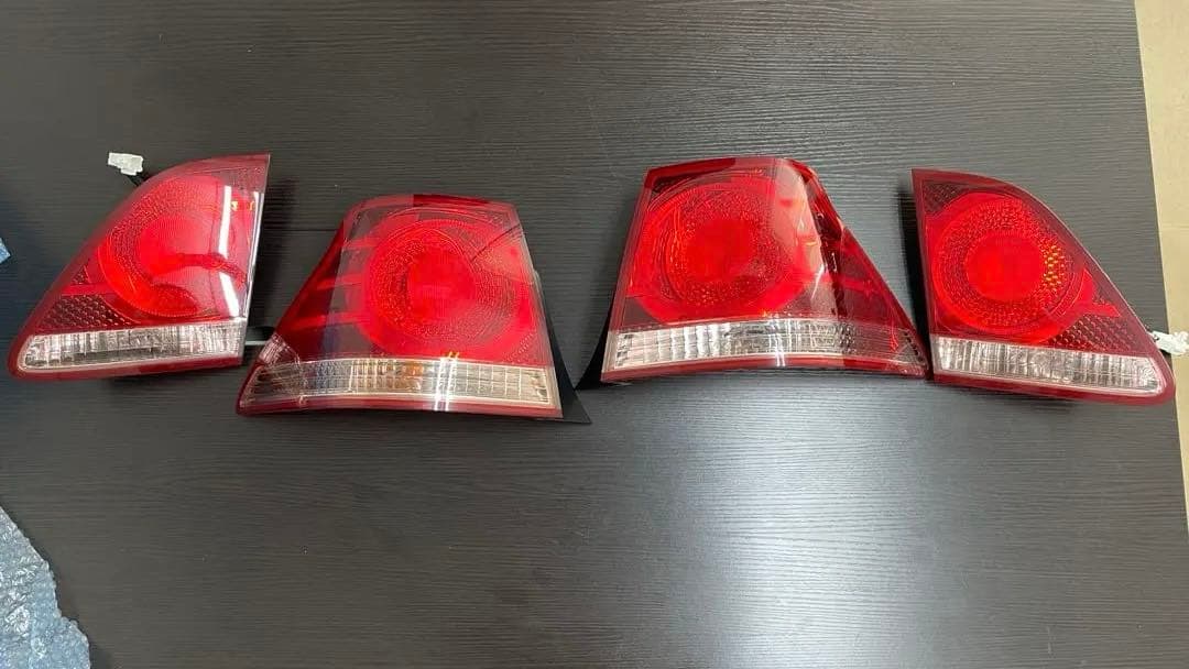 18クラウン テールランプ