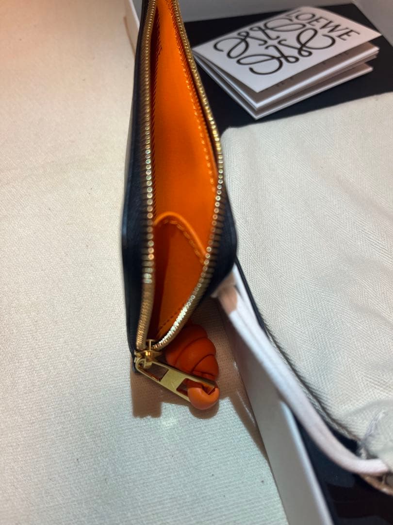 【新品】LOEWEノット カードホルダー（シャイニーナパカーフ）ブラック