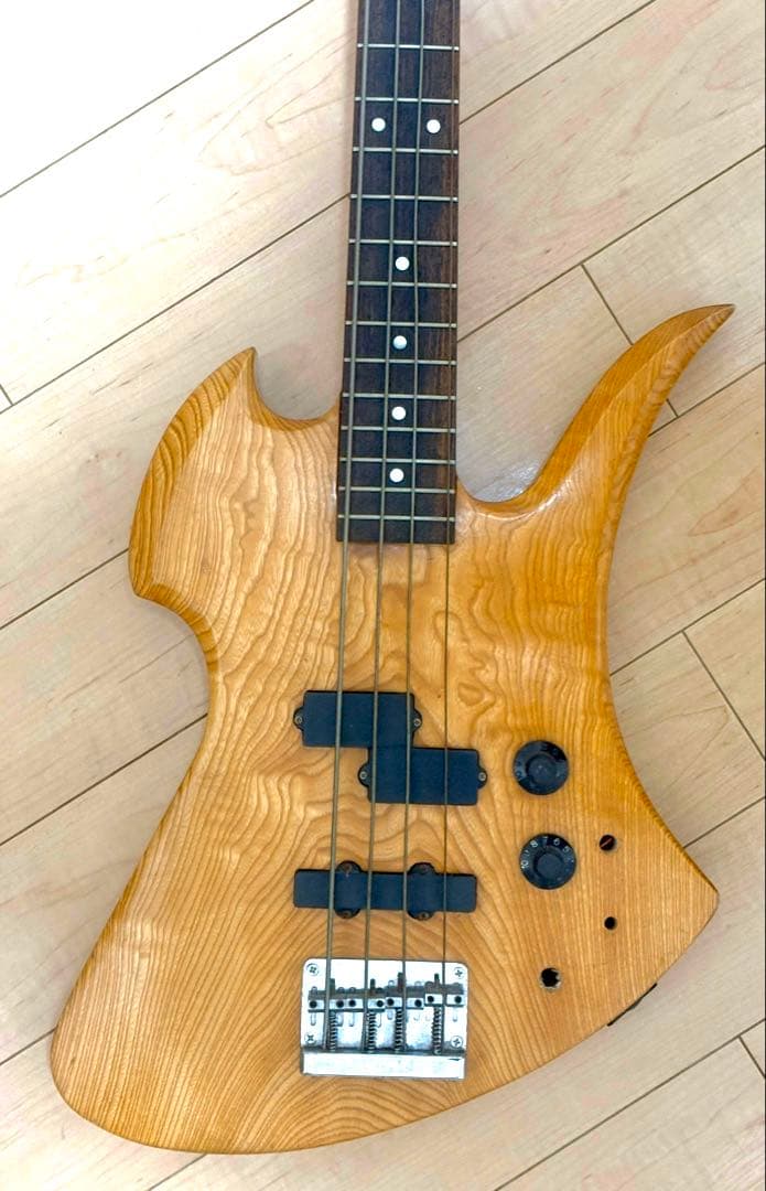 Killer Fernandes モッキンバード ベース Mockingbird