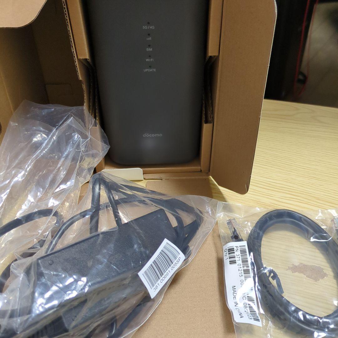 【ほぼ未使用】docomo 5G HR02 ダークグレー ホームルーター