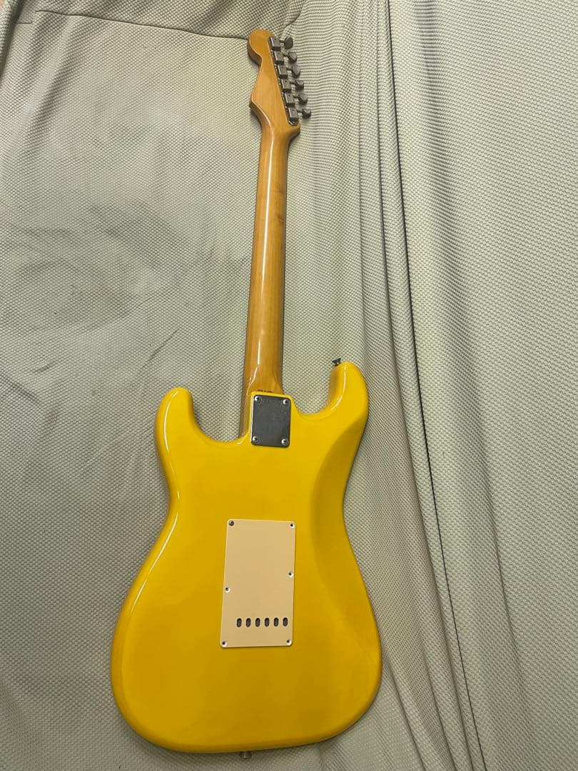 ふ*ふ様 Fender Japan ST62-55 RYL オークション形式に変